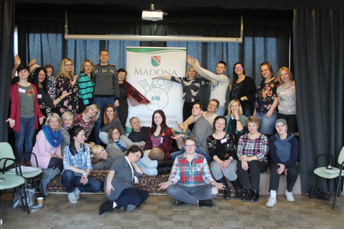 Izsludināts konkurss „Pretendentu atlase dalībai jaunatnes darbinieku mācību programmā”